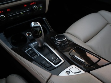 BMW Seria 5 F10-F11 Touring 525d 218KM 2013 BMW 5 525d xDrive, 214 KM, 4X4, Automat, VAT 23%, zdjęcie 12