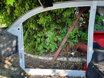 PRAWY BOK STELAŻ MICROCAR MC2