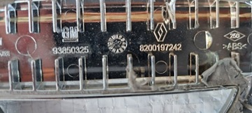 ZNAK ZADNÍ DVEŘE NISSAN PRIMASTAR 8200197242