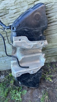 MERCEDES C TŘÍDA W205 NÁDRŽ PALIVA PUMPIČKA 2.2CDI