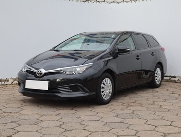Toyota Auris II Touring Sports Facelifting 1.6 Valvematic 132KM 2016 Toyota Auris 1.6 Valvematic, Salon Polska, zdjęcie 1