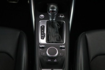 Audi Q2 2018 Audi Q2 35 TFSI, Serwis ASO, Automat, Skóra, Navi, zdjęcie 16