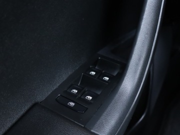 Skoda Octavia III Liftback Facelifting 2.0 TDI 150KM 2018 Skoda Octavia 2.0 TDI, Salon Polska, DSG, VAT 23%, zdjęcie 16