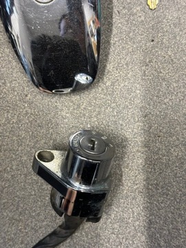 Suzuki Intrumer VS 700 Замок зажигания, крышка заливной горловины, ключ