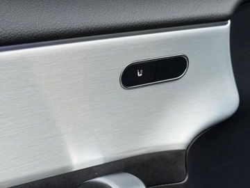 Mercedes CLA C118/X118 Coupe Facelifting 1.3 200 163KM 2025 MERCEDES-BENZ CLA 200 AMG Line Sedan 1.3 (163KM) 2025, zdjęcie 10