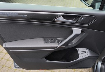 Volkswagen Tiguan Allspace SUV 2.0 TSI 180KM 2018 Volkswagen Tiguan Allspace 2.0 TSI 4Mot. Highline, zdjęcie 24