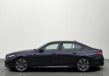 BMW Seria 5 G90-91 Touring 2.0 520d 197KM 2024 BMW Seria 5 BMW 520d xDrive M Sport 2.0 Diesel 197KM, zdjęcie 1