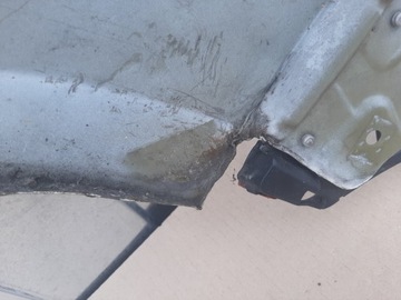 BLATNÍK LEVÝ PŘEDNÍ OPEL ASTRA J IV 2009-2012 BARVA 40R