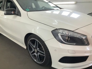 Mercedes Klasa A W176 Hatchback 5d 1.6 180 BlueEFFICIENCY 122KM 2014 Mercedes-Benz A-Klasse A 180 BlueEfficiency AMG Sport, zdjęcie 10
