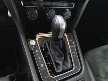 Volkswagen Arteon Shooting Brake R 2.0 TSI 320KM 2023 Volkswagen Arteon Shooting Brake R 4Mot. serwis ASO 2.0TSI 320KM pakiety A, zdjęcie 20