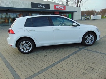 Volkswagen Golf VII Hatchback 3d 1.6 TDI BlueMotion 110KM 2015 VW GOLF 7 1.6 TDI 110 PS NAVI ALU TEMPOMAT KLIMATRONIC GRZANE FOTELE, zdjęcie 20