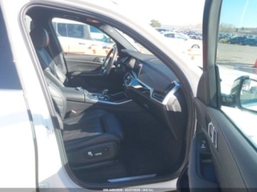 BMW X5 G05 2023 BMW X5 Phev Xdrive45e, 2023r., 4x4, 3.0L 3.0 Hybryda Plug-in 389KM, zdjęcie 8