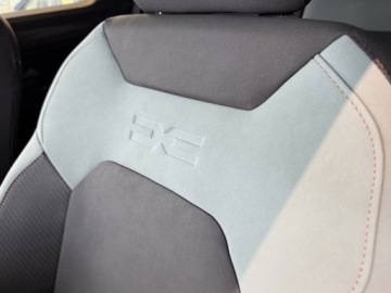 Dacia Duster III 2025 Od ręki - Extreme 1.2 TCe mHEV 140KM / Pakiet Techno, Parking, Zimowy +, zdjęcie 4