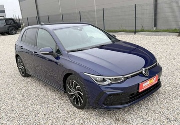 Volkswagen Golf VIII Variant 1.5 eTSI 130KM 2021 Volkswagen Golf 1.5 TSI R-Line 130 KM 2021r Warszawa 1.5 Benzyna, zdjęcie 1