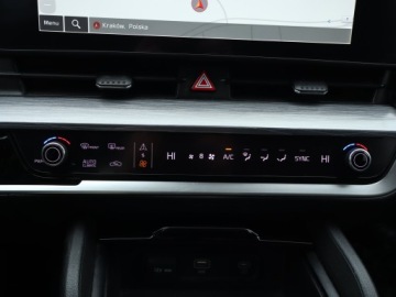 Kia Sportage V SUV 1.6 T-GDI MHEV 180KM 2022 Kia Sportage 1.6 T-GDI MHEV, Salon Polska, zdjęcie 12