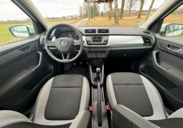 Skoda Fabia III Kombi 1.2 TSI 90KM 2016 Skoda Fabia Niski przebieg, zadbany, hak westfalia 1.2 Benzyna 90KM, zdjęcie 15