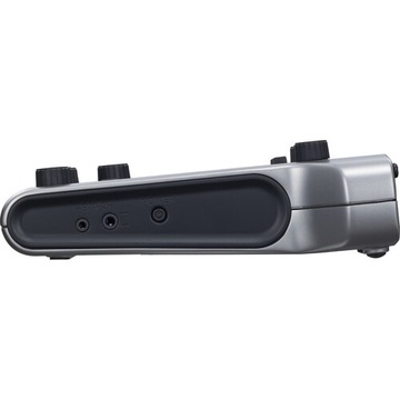 Zoom PodTrak P4 Multitrack — портативный рекордер подкастов