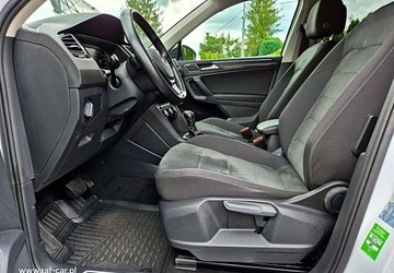 Volkswagen Tiguan II SUV 2.0 TDI 190KM 2020 Volkswagen Tiguan R-LINE 4MOTION DSG Navi Led 3xKlimatronik 2xPDC Alcantar, zdjęcie 28