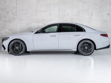 Mercedes Klasa E W214 Sedan 2.0 220d 197KM 2026 E Klasa 220 d 4-Matic AMG 2.0 (197KM) 2026, zdjęcie 2