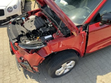 Volvo XC40 Crossover Facelifting 2.0 B4 197KM 2024 Volvo XC 40 B4 Skóra Kamera Pamięć Podgrzewanie, zdjęcie 5