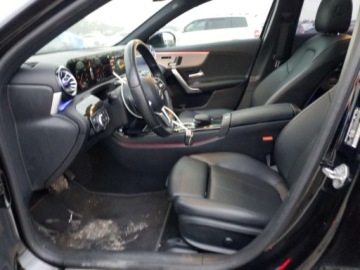 Mercedes Klasa A W177/V177 2021 Mercedes-Benz Klasa A 2021 Mercedes-Benz A-Class A 220 Sedan 2.0 Benzyna, zdjęcie 9