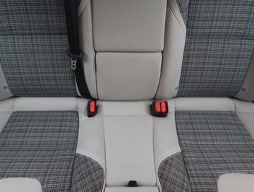 Volvo V40 II Hatchback Facelifting 2.0 T3 152KM 2017 Volvo V40 Cross Country 2.0 T3, Salon Polska, zdjęcie 9