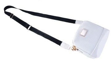 Стеганая сумка-мессенджер Monnari Белая Chanel