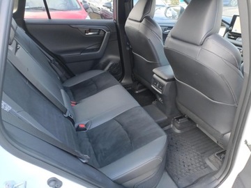 Toyota RAV4 V SUV Plug-In Facelifting 2.5 Hybrid Dynamic Force 306KM 2024 Toyota RAV4 2.5 Plug-In Hybrid GR Sport 4x4 V (201, zdjęcie 13