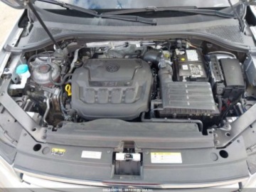 Volkswagen Tiguan II 2022 Volkswagen Tiguan 2.0T SE 2022 2.0 Benzyna 184KM, zdjęcie 8