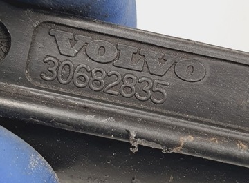 DRŽÁKY RELÉ SVÍČEK VOLVO XC90 I 30682835