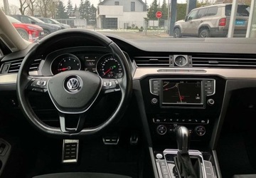 Volkswagen Passat B8 Variant 1.8 TSI BlueMotion Technology 180KM 2015 Volkswagen Passat Variant Volkswagen Passat Variant 1.8 TSI BMT Highline D, zdjęcie 20