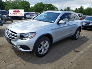Mercedes GLC C253 2018 Mercedes-Benz GLC 300, 2018r., 4x4, 2.0L 2.0 Benzyna 241KM