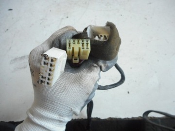 SANTA FE I 00- MOTOREK STŘEŠNÍHO OKNA