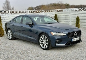 Volvo S60 III 2021 Volvo S60 Volvo S60 B5 B AWD Ultimate Dark 2.0 Benzyna 250KM, zdjęcie 3