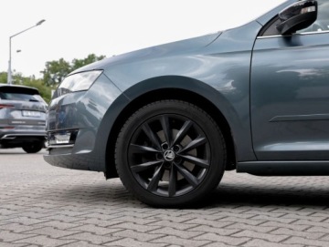 Skoda Rapid II Liftback Facelifting 1.0 TSI 110KM 2017 Skoda RAPID 1.0 TSI Style, 110KM, climatronic, fv Marza Benzyna 110KM, zdjęcie 3