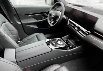 BMW Seria 5 G90-91 Touring 2.0 520d 197KM 2026 BMW Seria 5 520d xDrive, Panorama, M sport, Pakiet Travel, Bowers, 21 cali, zdjęcie 7