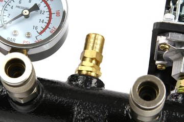 ПЕРЕКЛЮЧАТЕЛЬ КОМПРЕССОРА 1