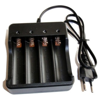 Ładowarka sieciowa +4x akumulator 4800mAh 18650 3,7V LI-ION bateria