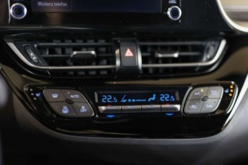 Toyota C-HR I Crossover Facelifting 1.8 Hybrid 122KM 2020 Toyota C-HR 1.8 Hybrid Executive 1.8 Hybryda 122KM, zdjęcie 36