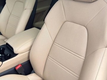 Porsche Cayenne III SUV Facelifting 3.0 353KM 2025 PORSCHE Cayenne Coupe Black Edition Suv 2.0 (353KM) 2025, zdjęcie 4