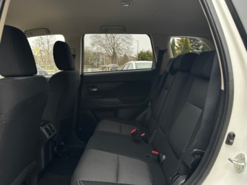 Mitsubishi Outlander III SUV Facelifting 2017 2.0 150KM 2019 MITSUBISHI OUTLANDER 2019*2.0 MIVEC 150 KM*DIAMANT *KAMERA*LED*AUTOMAT*ASO, zdjęcie 22