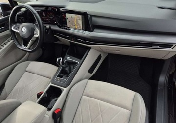 Volkswagen Golf VIII Variant 2.0 TDI 115KM 2021 Volkswagen Golf SalonPL 2.0TDI 115KM Style LED Plus Alu17 Masaz Pakiety AC, zdjęcie 9