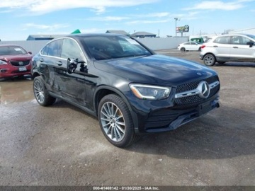 Mercedes GLC C253 2020 Mercedes-Benz GLC 2020 MERCEDES-BENZ GLC 300 COUPE 4MATIC 2.0 Benzyna 255KM, zdjęcie 1
