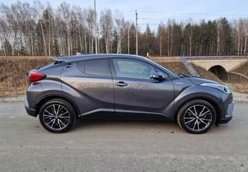 Toyota C-HR I Crossover 1.8 Hybrid 122KM 2017 Toyota C-HR 1,8 Hybrid Prestige Skora Kamera Navi 1.8 Hybryda 122KM, zdjęcie 11