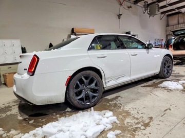 Chrysler 300C II 2023 Chrysler 300 Touring L 2023 3.6 Benzyna 292KM, zdjęcie 3