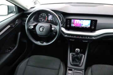 Skoda Octavia IV Liftback 1.5 TSI EVO 150KM 2021 Skoda Octavia 1.5 TSI, Salon Polska, Serwis ASO, zdjęcie 6