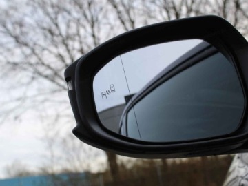 Toyota Prius V (XW60) 2.0  Hybrid Dynamic Force Plug-in 223KM 2025 Od ręki - Executive 2.0 Plug-in Hybrid 223KM | Podgrzewane fotele!, zdjęcie 4