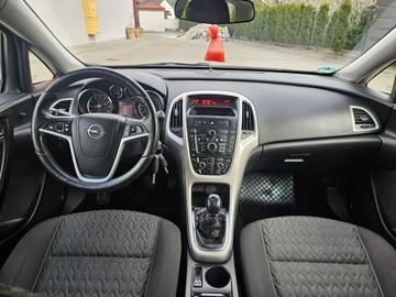 Opel Astra J Sports Tourer Facelifting 1.4 Turbo ECOTEC 140KM 2013 Opel Astra KlimaTronik ,Elektryka ,Pdc, Serwis, zdjęcie 39