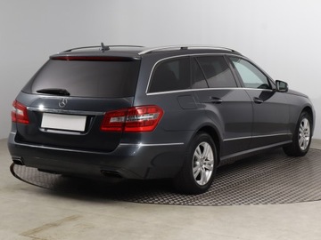 Mercedes Klasa E W212 Kombi 200 CGI BlueEFFICIENCY 184KM 2012 Mercedes E E 200, Automat, Skóra, Navi, Klima, zdjęcie 4