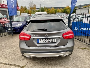 Mercedes GLA I Off-roader 1.5 180 CDI 109KM 2016 Mercedes-Benz GLA 1.5 Diesel 110KM, zdjęcie 12